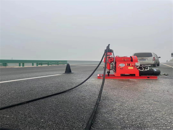 都匀马路路基路面开裂下沉注浆加固灌浆